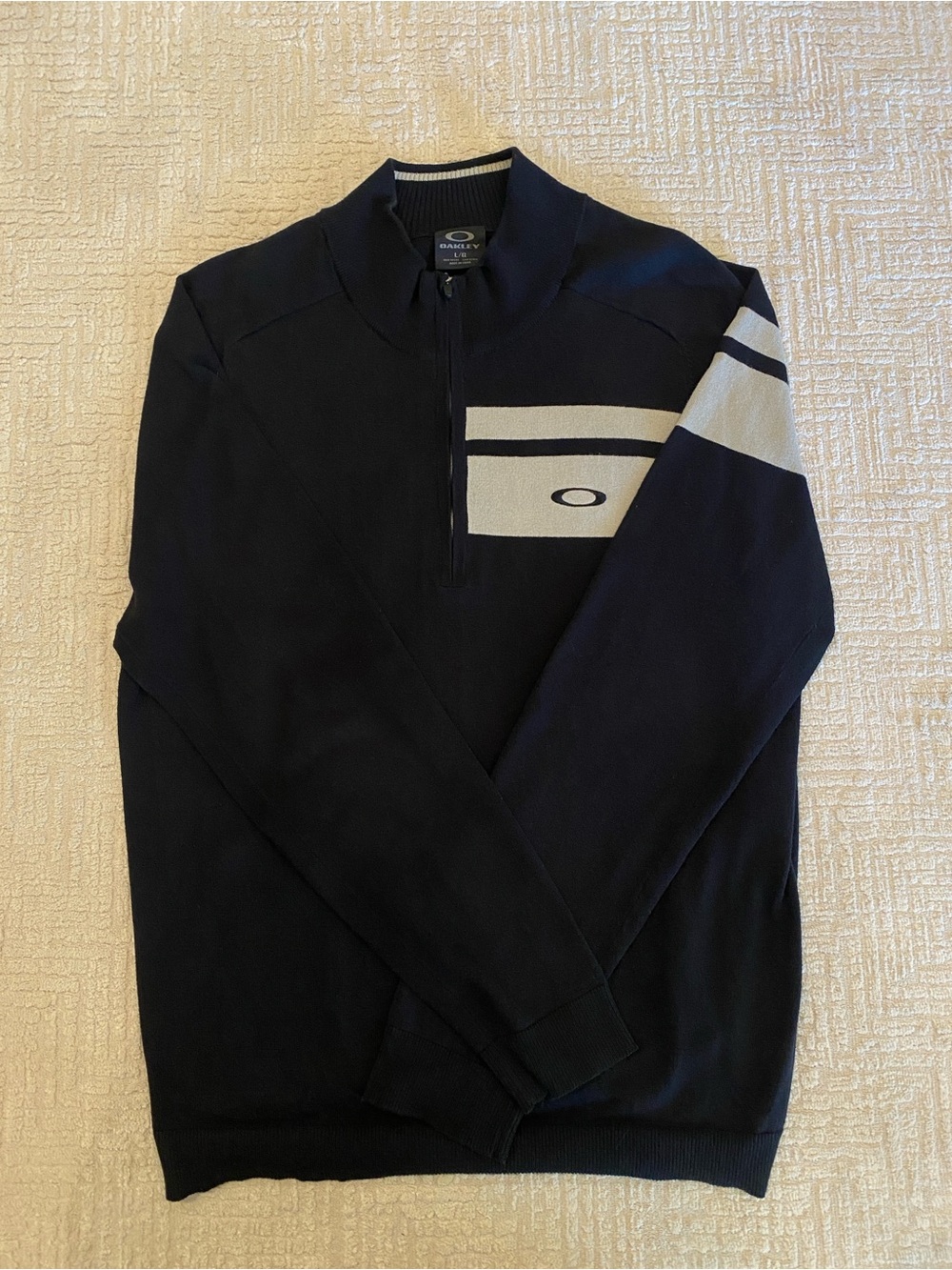 Oakley Men's Black Quarter-Zip Sweater Size L